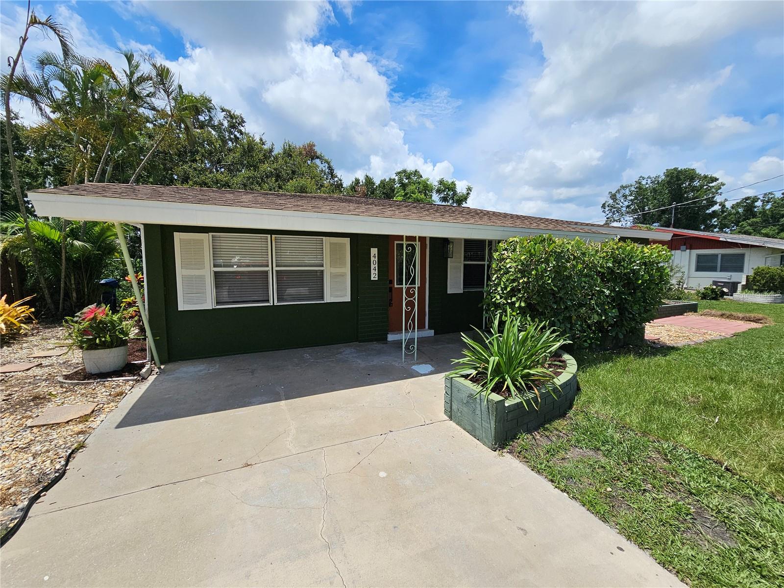 Rental property at 4042 CONDOR LN, SARASOTA, FL - 3 bed, 2 bath - $2,275/month