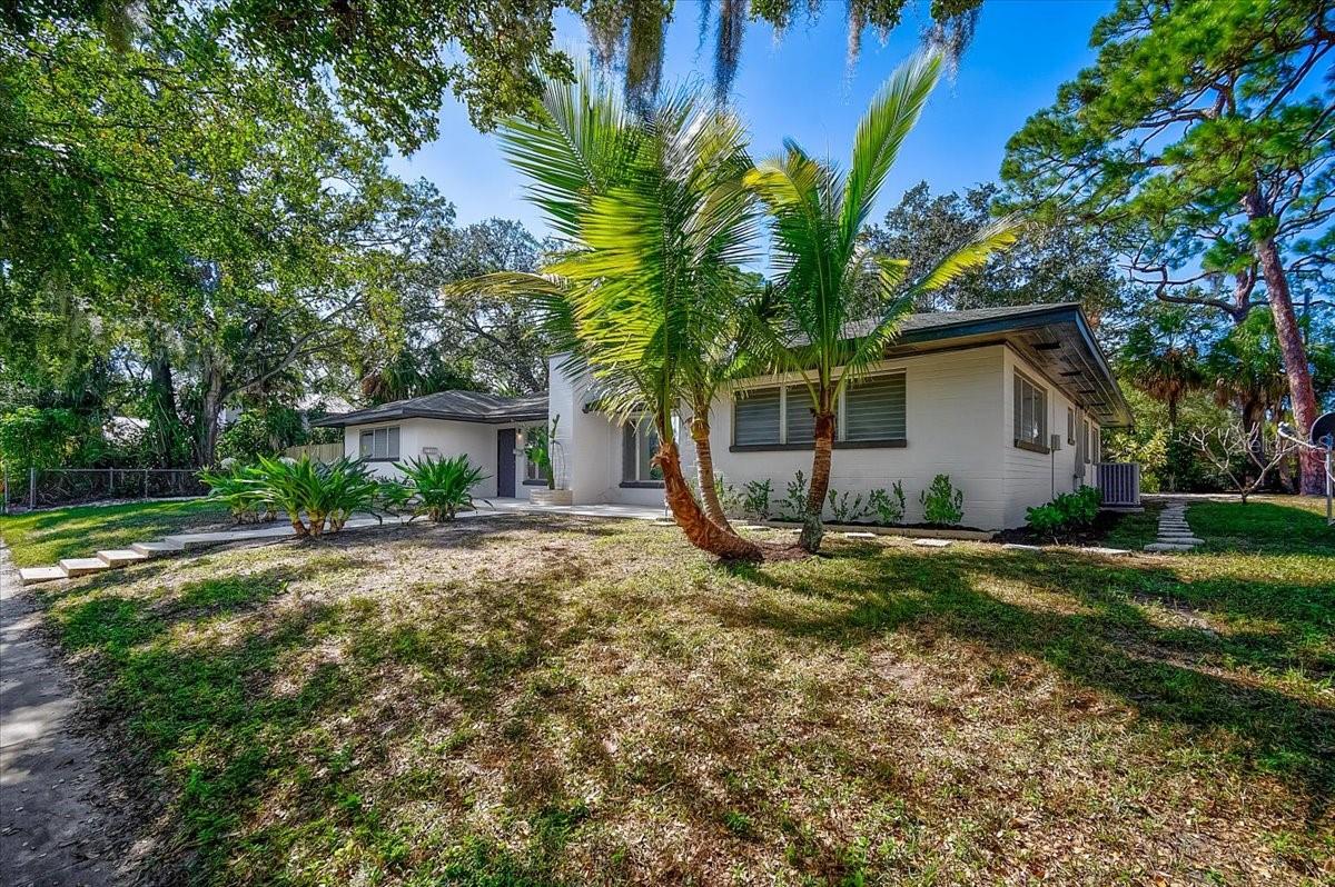 Rental property at 1221 COCOANUT AVE, SARASOTA, FL - 2 bed, 1 bath - $2,195/month