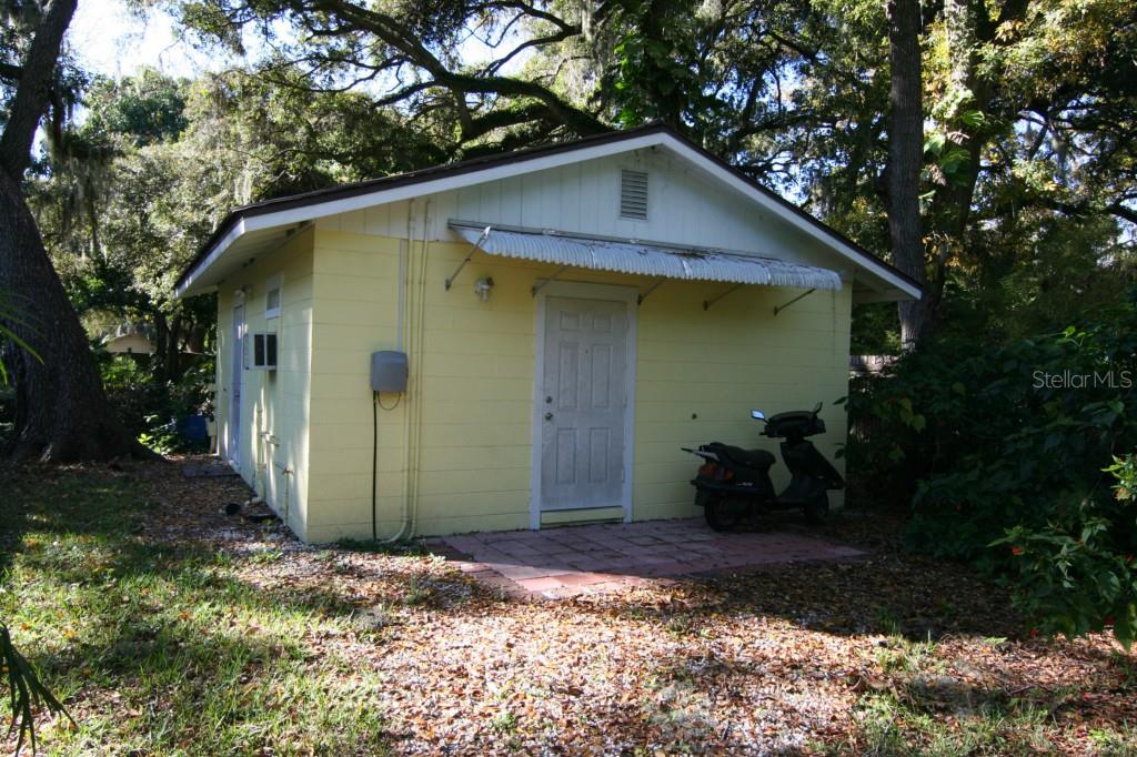 Rental property at 3505 CENTRAL AVE , SARASOTA, FL - 1 bed, 1 bath - $1,000/month