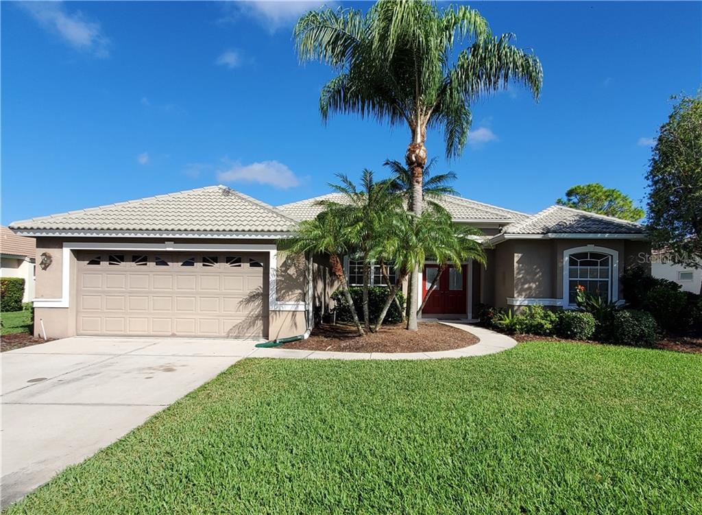 Rental property at 5262 FAR OAK CIR, SARASOTA, FL - 4 bed, 3 bath - $2,500/month