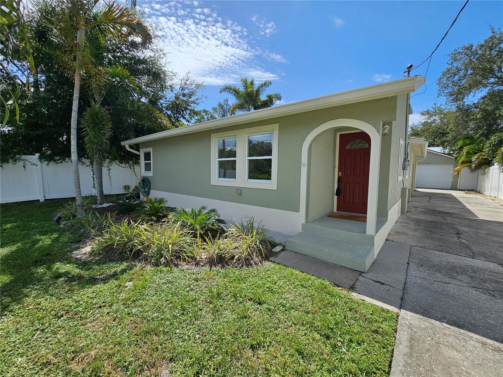 Rental property at 2436 ARAPAHO ST, SARASOTA, FL - 3 bed, 2 bath - $2,600/month